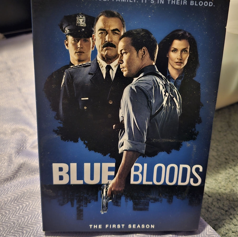 Blue Bloods - DVD Set - Season 1 - Donnie Wahlberg/New Kids on the Block